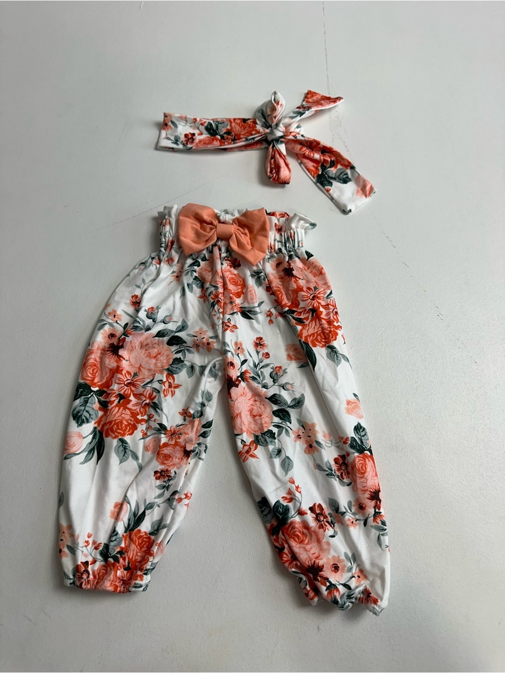 Baby girl, bundle clothes, (New)‎ 5 outfits . Newborn to 6 months. - Picture 5 of 16